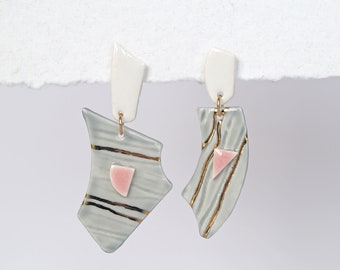 No5 TERRAZZO mis-matched earrings, porcelain, gold pins