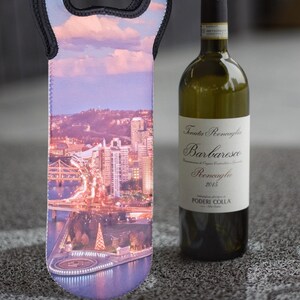 City Scene Wine Carrier Gift Bag
