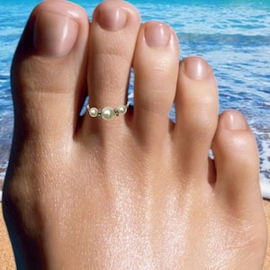 Woman's Pearl Stretch Toe Ring | Durable | High Quality Pearls