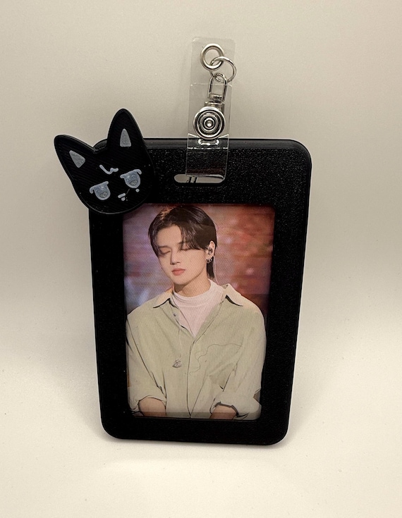 ATEEZ ホンジュン 直筆サイン入り フォトケースキーホルダー Ateez Aniteez 3D Printed PC/ID Holder - Etsy