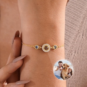 Custom Photo Projection Bracelet with Birthstone, Photo Memorial Bracelet, Picture Inside Bracelet, Everyday Bracelet, Birthday Gift for Her