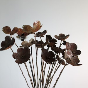 Rustikaler Blumenstrauß aus rostigem Metall für Ihr Hochzeitsmittelstück, kostenloser Versand in den USA