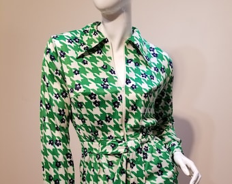 Vintage '70's MOD 2pc Hounds Tooth Dress- Poly Skirt Suit by Kenny Classics Lime Green, White and Blue  >WOW!< sz M