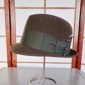 Vintage &quot;CHAMPS&quot; Brown Felt Trilby/Fedora Hat with &quot;Kasmir Finish&quot; sz 6 7/8