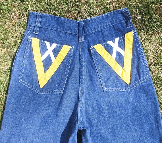 Vintage 1970's High Waisted Denim Jeans w/Bright … - image 2