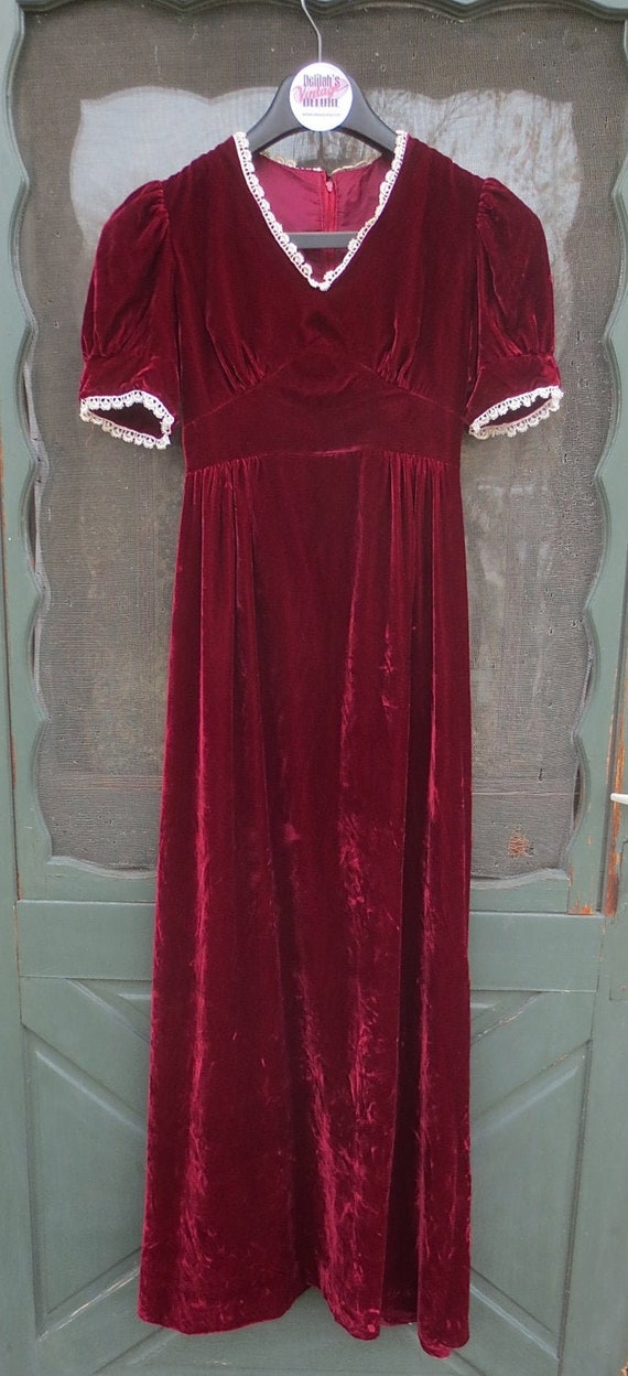 burgundy crushed velvet dress Vibrant Original 1960s Vintage Burgundy Red Crushed Velvet Dress With –  Black Sheep Antiques main image 1