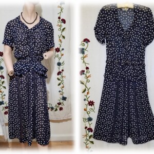 Vintage &#39;40&#39;s &quot;California Modes&quot; Blue & White Crepe Polkadot Dress w/Peplum, Peek-a-Boo Skirt, Styled in Hollywood w/Original Belt sz 4-6