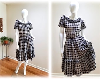 Vintage '50's Black + White Fluttery Ruffle Dress w/Original Belt - Light as a Feather Plaid Rayon Summer Dress sz M