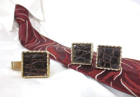 Vintage 1960's 3pc Brass + Alligator Leather Cuff Links & Tie Bar Set