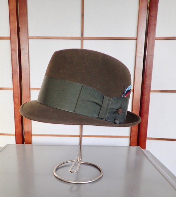 Vintage "CHAMPS" Brown Felt Trilby/Fedora Hat w/"… - image 1