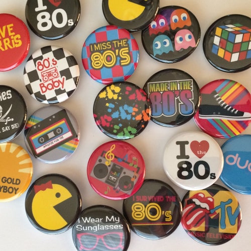 COOL CATS 25 YEAR OF ROCK N ROLL HOME VIDEO VINTAGE BUTTON PIN RARE MEMORABILIA