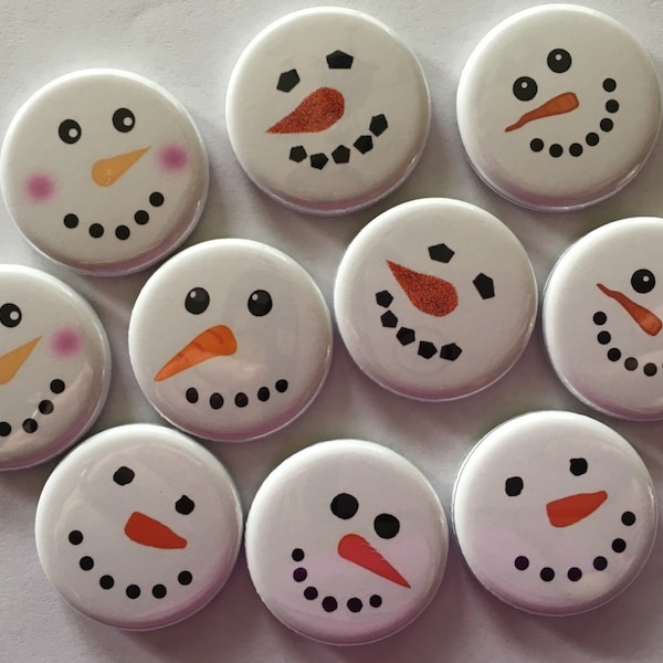 snowman face party favor (set of 10)  buttons.  choose 1" 1.25" or 1.5" pin, flat, hollow or magnet back