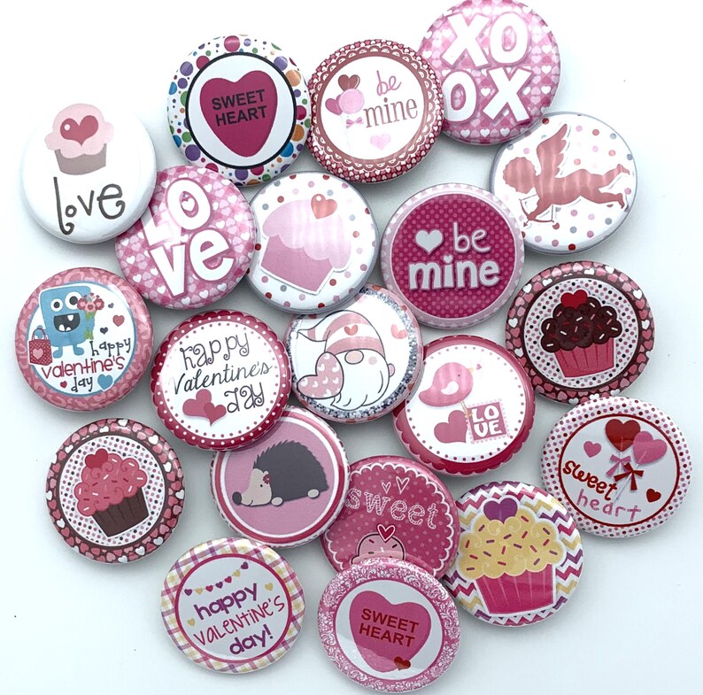 Valentine Button TWENTY Valentine's Day Buttons / Various Backs and Sizes/ Great Class ...