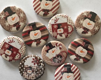 snowman face party favor (set of 10)  buttons.  choose 1" 1.25" or 1.5" pin, flat, hollow or magnet back