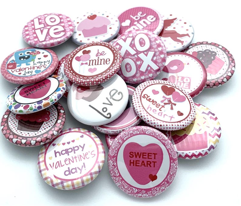 Valentine Button TWENTY Valentine's Day Buttons / Various Backs and Sizes/ Great Class ...