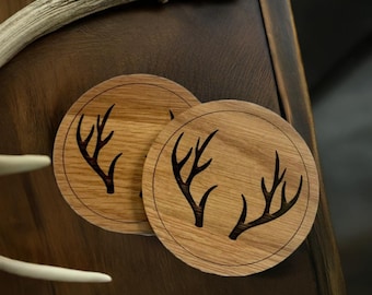 Hirschgeweih Gravierte Eiche Holz Untersetzer Set, Cabin Decor