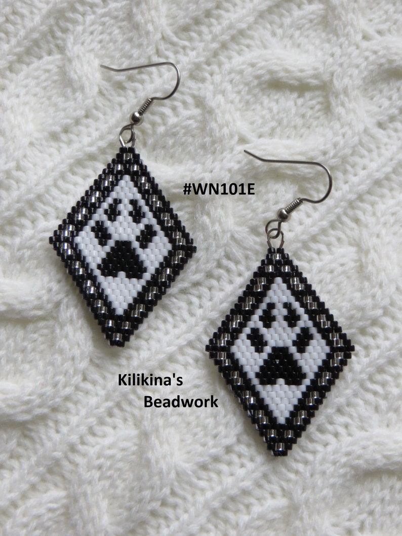 Beaded Wolf Paw Print Earrings Native American Style Beaded Etsy