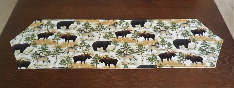 Easy Care Bear Table Runner Moose Pointed Ends Reversible Wolf