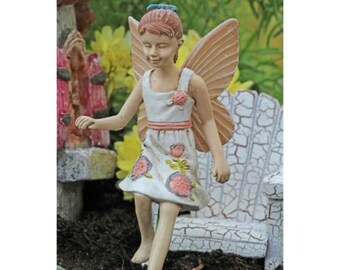 Fairy Amber (1.75" Wide x 1.5" Deep x 3.25" High with 2" pick) Chair not incl