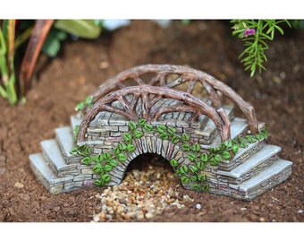 Curved Enchanted Bridge w/ Stairway (2.5” Tall x 6.5” Wide x 2.25” Deep) for the Fairy Garden