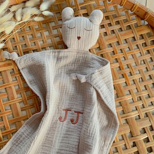 Baby-Geschenke, Baby-Ostern-Korb, personalisierter Sleepy Bear Lovey, Baby-Geschenk, Babyspielzeug, Lovey, personalisiert, Bär Lovey, Waldkinderzimmer