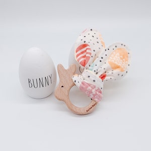 Easter Crinkle Toy, Baby Easter Basket, Baby Gift, Easter Basket, Baby Shower Gift, Rattle, Hospital Gift, Baby Toy, Montessori Toy, Baptism