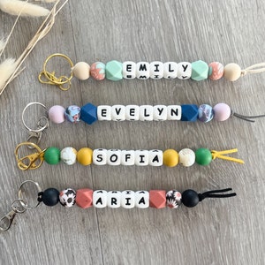 Personalized Floral Keychain, Easter Basket, Diaper Bag Keychain, Baby Gift, Keychain, Daycare Bag Chain, Backpack Name Tag, Keychain