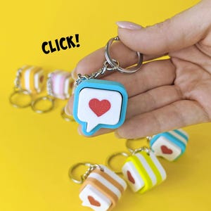 Message Clicker Keychain Love Heart Fidget Toy BFF Gift Sensory Keychain 3D Printed Keyring Cute Gift for Her or Him Party Favor Goody Bag