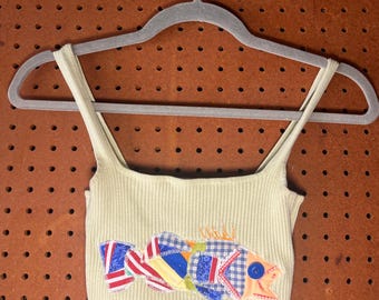 Bass Babe Patchwork Crop Top – Grünes Upcycled Tank