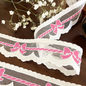 Hot Pink and White Bow Lace Trim, 1.5 inch wide by the Yard BLhp02