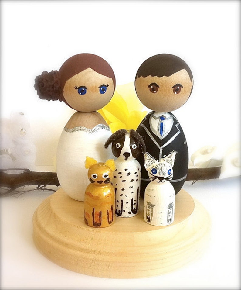 Kokeshi Wedding Cake Toppers with 3 Pets Cat Dog Bride Kokeshi Wedding Cake Toppers with 3 Pets Cat Dog Bride