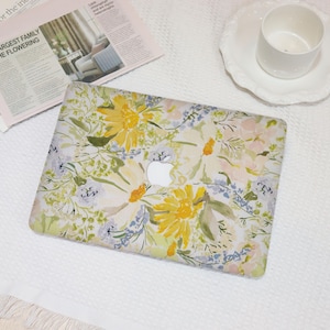 Yellow Flower Rustic New MacBook Case for MacBook Ret 15/13,Air 15/13,MacBook 12,MacBook Pro 16/15/14,Apple Laptop Sleeves Cover A2941 2141