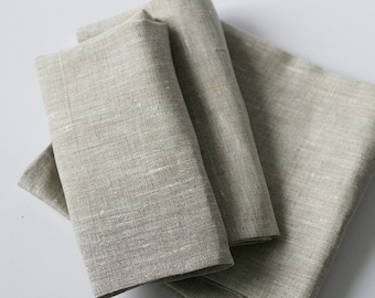 Napkins. Set of 4 LARGE Reusable Linen Napkins. Classic style.