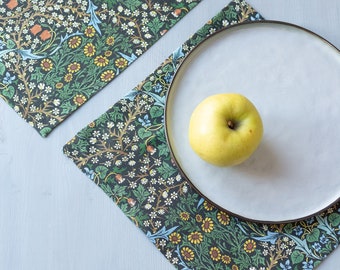 Dinning napkins with wide edge and mitered corners with William Morris Blackthorn print.