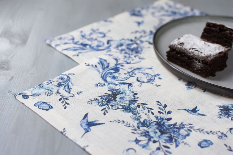 Toile de jouy Linen Napkins. Blue flowers and hummingbird print Linen napkins for dining table. image 1