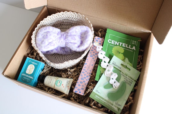 SPA Gift Box: Crochet Basket, Soap, & Lilac Hair Band