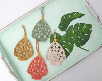 Crochet Christmas Ornaments: Handmade Cotton Christmas Tree