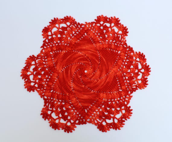 47cm (18.5in) statement table mat, odd shape table decor, eclectic table centerpiece