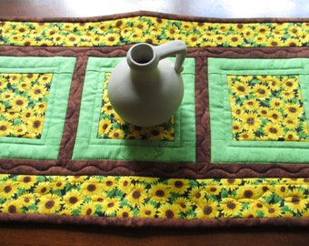 Quilted Table Runner &quot;Sunflower Blossoms&quot; Patchwork Tablemat, Floral Table Topper, Reverslible Table Mat, Yellow Flowers, Quiltsy Handmade