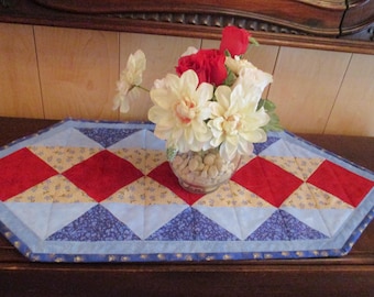 Quilted Table Mat "Triangles" Colorful Dining Decor, Table Topper, Rectangular Runner, Casual Centerpiece