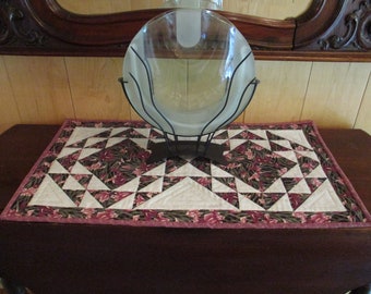 Quilted Table Runner "Fancy Flowers" Handmade Elegant Table Topper, Dark Red, Light Green, Triangle Design, Quiltsy Handmade