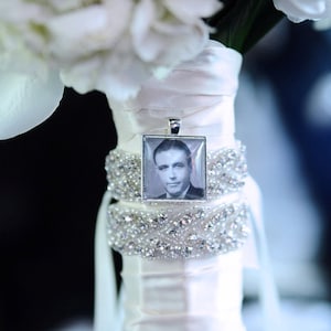 Lusofie Wedding Bouquet Photo Charms Bridal Lacy Oval Photo Charm Frame  Bouquet Charms for Wedding Memory You are Always in My Heart Bouquet Charms