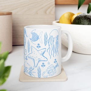 Beach Lover Gift Coastal Mug, Vintage Ocean Nautical Drinkware with Crab Starfish & Octopus Sea Life Art