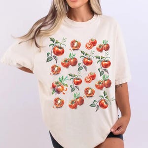 Vintage Tomato T-Shirt: Whimsical Garden Print, Cottagecore Tee