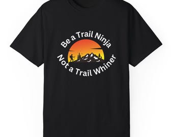 Camiseta Adventure Sunset - Camiseta unisex teñida en prenda para senderismo y acampada