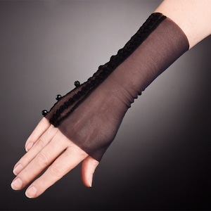 Gants courts en dentelle noire avec perles,Gants courts noirs,Gants courts en dentelle,Gants en dentelle noire,Gants sans doigts en dentelle,gants en dentelle