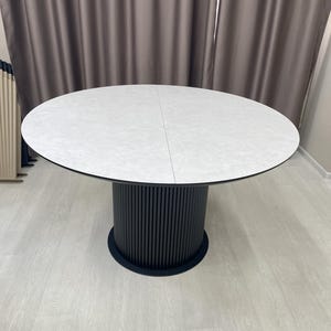 Expandable Round Dining Table: Fluted Base, Modern Scandinavian Design