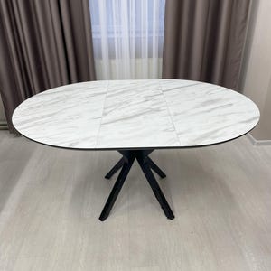 Modern Round Dining Table: Scratch & Heat Resistant HPL Top