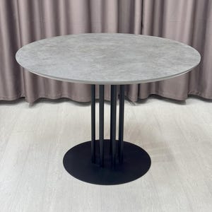 Modern Round Coffee Table – Minimalist Concrete Look | Small Space Metal Base Table