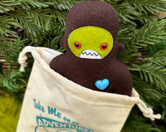 Travel adventure monster friend! Mini sasquatch plush -brown & green